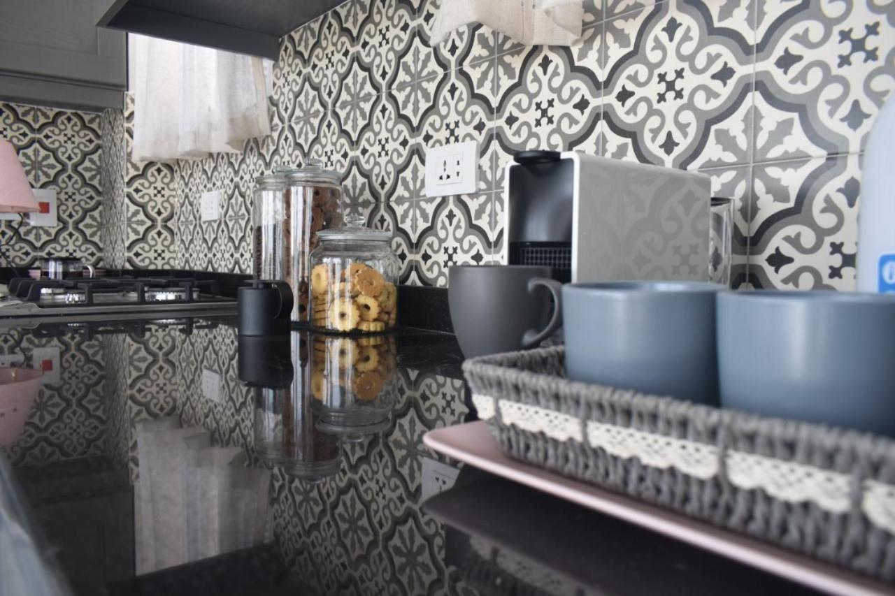 La Perle Pyramids Apartment ไคโร ภายนอก รูปภาพ